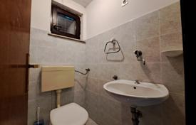 10 odalılar şehir içinde müstakil ev 275 m² Primorje-Gorski Kotar County'da, Hırvatistan. 690,000 €