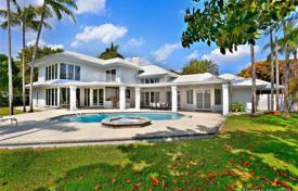 8 odalılar villa 753 m² Miami'de, Amerika Birleşik Devletleri. $2,299,000