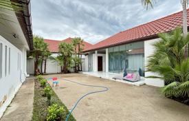 3 odalılar villa 300 m² Pattaya'da, Tayland. $439,000