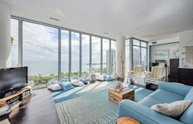 2 odalılar daire The Queensway'da, Kanada. C$1,357,000