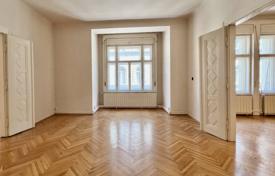 5 odalılar daire 141 m² Budapeşte'de, Macaristan. 300,000 €