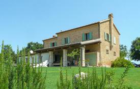 Villa – Fano, Marche, İtalya. 870,000 €