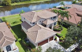 Şehir içinde müstakil ev – Weston, Florida, Amerika Birleşik Devletleri. $1,490,000