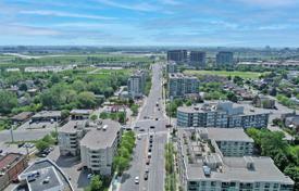 3 odalılar daire North York'da, Kanada. C$933,000
