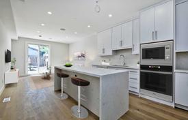 Konak – York, Toronto, Ontario,  Kanada. C$2,124,000