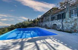 Villa – Galatas, Mora, Administration of the Peloponnese,  Western Greece and the Ionian Islands,  Yunanistan. 900,000 €