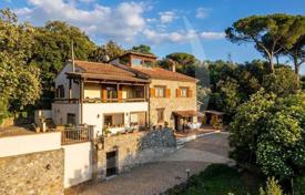5 odalılar villa 225 m² Orbetello'da, İtalya. 3,000,000 €