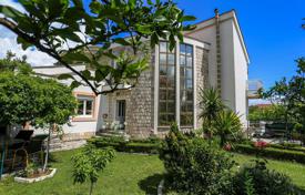 Şehir içinde müstakil ev – Herceg Novi (city), Herceg-Novi, Karadağ. 350,000 €