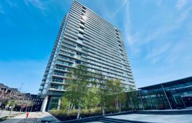 4 odalılar daire The Queensway'da, Kanada. C$713,000