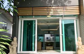 4 odalılar yazlık ev Huai Khwang'da, Tayland. $3,060 haftalık