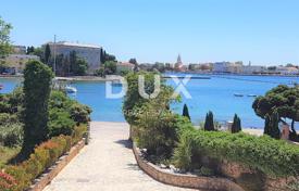 16 odalılar şehir içinde müstakil ev 454 m² Zadar'da, Hırvatistan. 1,850,000 €