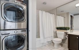 5 odalılar daire North York'da, Kanada. C$719,000