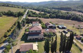 10 odalılar villa 32755 m² Monteverdi Marittimo'da, İtalya. 945,000 €