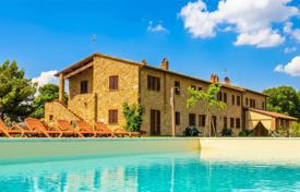 26 odalılar yazlık ev Volterra'da, İtalya. 2,600,000 €
