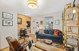 5 odalılar konak Old Toronto'da, Kanada. C$1,144,000