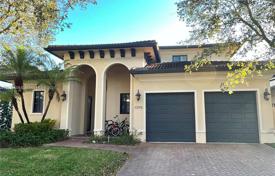 4 odalılar şehir içinde müstakil ev 350 m² Coral Gables'da, Amerika Birleşik Devletleri. $2,100,000