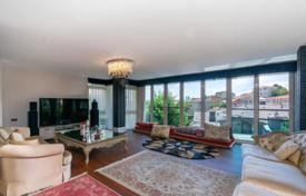 6 odalılar villa 450 m² Sarıyer'da, Türkiye. $3,926,000