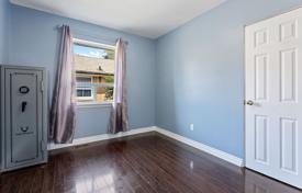 13 odalılar şehir içinde müstakil ev Etobicoke'de, Kanada. C$1,485,000