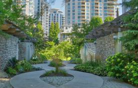 1 odalılar daire Lake Shore Boulevard West'da, Kanada. C$932,000