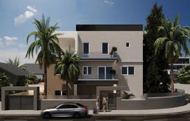 8 odalılar yazlık ev 550 m² Germasogeia'da, Kıbrıs. 2,900,000 €