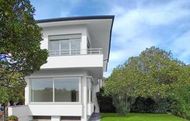 5 odalılar daire 120 m² Pietrasanta'da, İtalya. 1,700,000 €