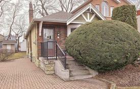 Şehir içinde müstakil ev – East York, Toronto, Ontario,  Kanada. C$1,959,000