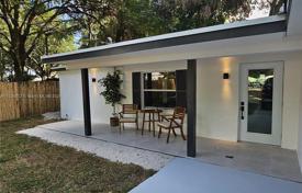 Şehir içinde müstakil ev – Fort Lauderdale, Florida, Amerika Birleşik Devletleri. $500,000