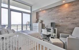 2 odalılar daire The Queensway'da, Kanada. C$1,205,000