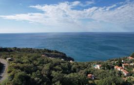 Arsa Reževići'de, Karadağ. 268,000 €