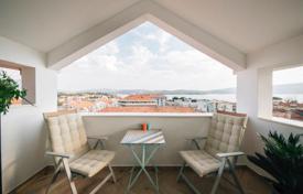 2 odalılar çatı dairesi 85 m² Tivat city'da, Karadağ. 330,000 €