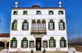 15 odalılar villa 1600 m² Fiesso'da, İtalya. 4,000,000 €