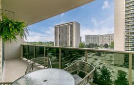 6 odalılar daire Etobicoke'de, Kanada. C$905,000