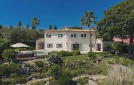 7 odalılar villa Biot'da, Fransa. 2,150,000 €