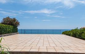6 odalılar villa Ventimiglia'da, İtalya. 1,000,000 €