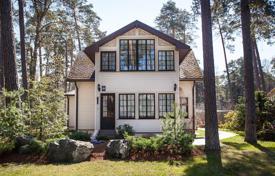 Şehir içinde müstakil ev – Jurmalas pilseta, Letonya. 700,000 €