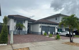 Şehir içinde müstakil ev – West End, Miami, Florida,  Amerika Birleşik Devletleri. $975,000