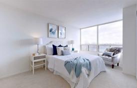 2 odalılar daire Yonge Street'da, Kanada. C$862,000