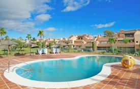2 odalılar daire 147 m² Estepona'da, İspanya. 390,000 €