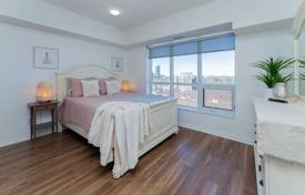 6 odalılar daire North York'da, Kanada. C$896,000