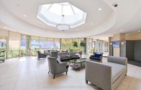 5 odalılar daire North York'da, Kanada. C$871,000