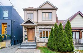 Şehir içinde müstakil ev – East York, Toronto, Ontario,  Kanada. C$2,276,000
