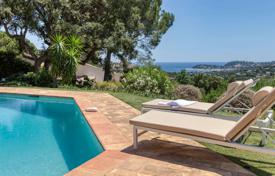 6 odalılar villa Cavalaire-sur-Mer'da, Fransa. 1,750,000 €