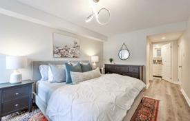 5 odalılar daire North York'da, Kanada. C$920,000