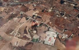 Arsa Famagusta'da, Kıbrıs. 180,000 €