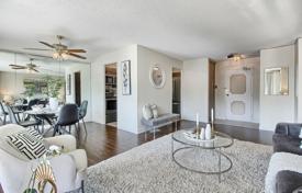 8 odalılar daire Scarborough'da, Kanada. C$804,000