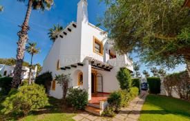 Villa – Dehesa de Campoamor, Orihuela Costa, Valencia,  İspanya. 245,000 €