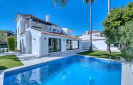 5 odalılar villa 355 m² Nueva Andalucia'da, İspanya. 3,750 € haftalık