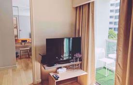 1 odalılar kondominyumda daireler Khlong Toei'de, Tayland. $115,000