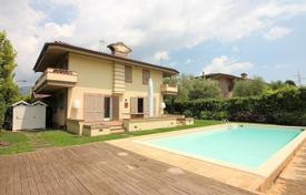 6 odalılar villa Forte dei Marmi'de, İtalya. 8,600 € haftalık