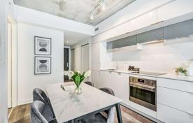 1 odalılar daire Roehampton Avenue'de, Kanada. C$842,000